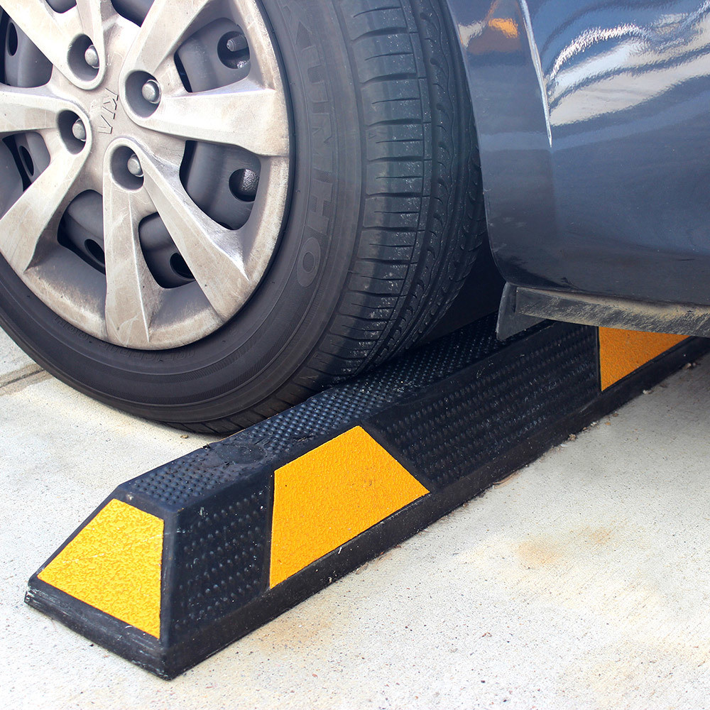 Колесоотбойник резиновый 1,83м Астана В наличии - Заказать