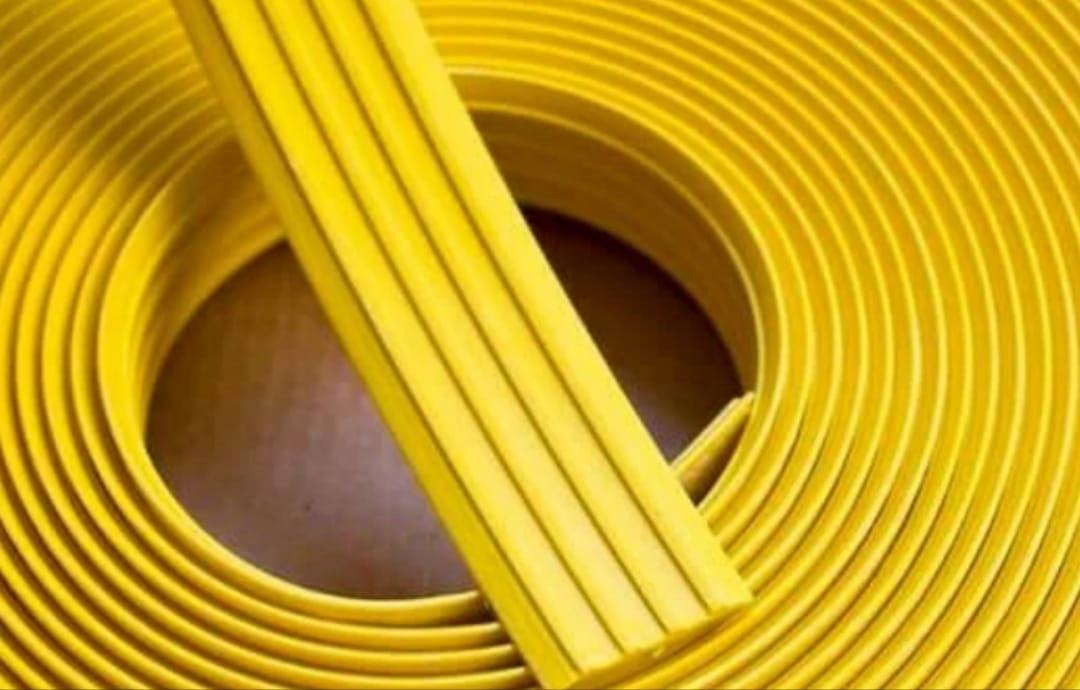 Лента тактильная самоклеящаяся желтая 3см